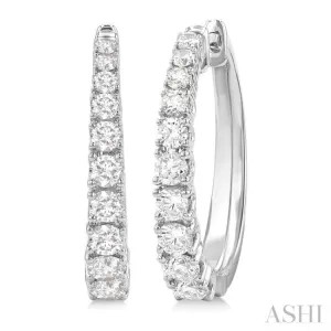 1 1/2 ctw Graduated Round Cut Diamond Fashion Hoop Earrings in 14K White Gold 1 1/2 ctw Graduated Round Cut Diamond Fashion Hoop Earrings in 14K White Gold