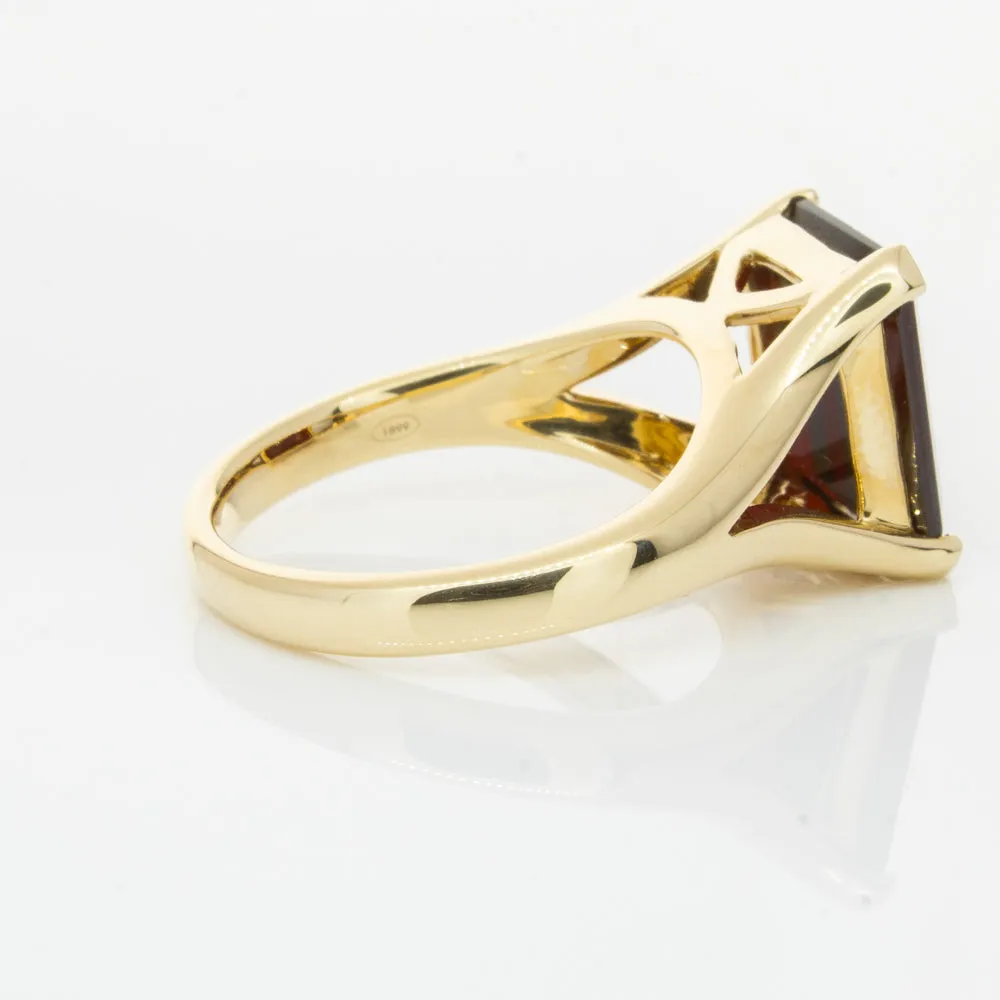 14ct Yellow Gold Garnet Verona Ring