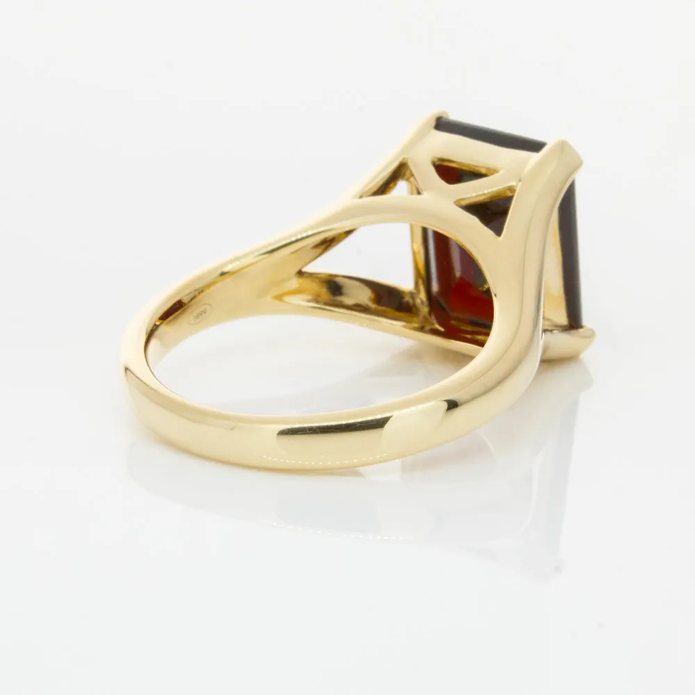 14ct Yellow Gold Garnet Verona Ring