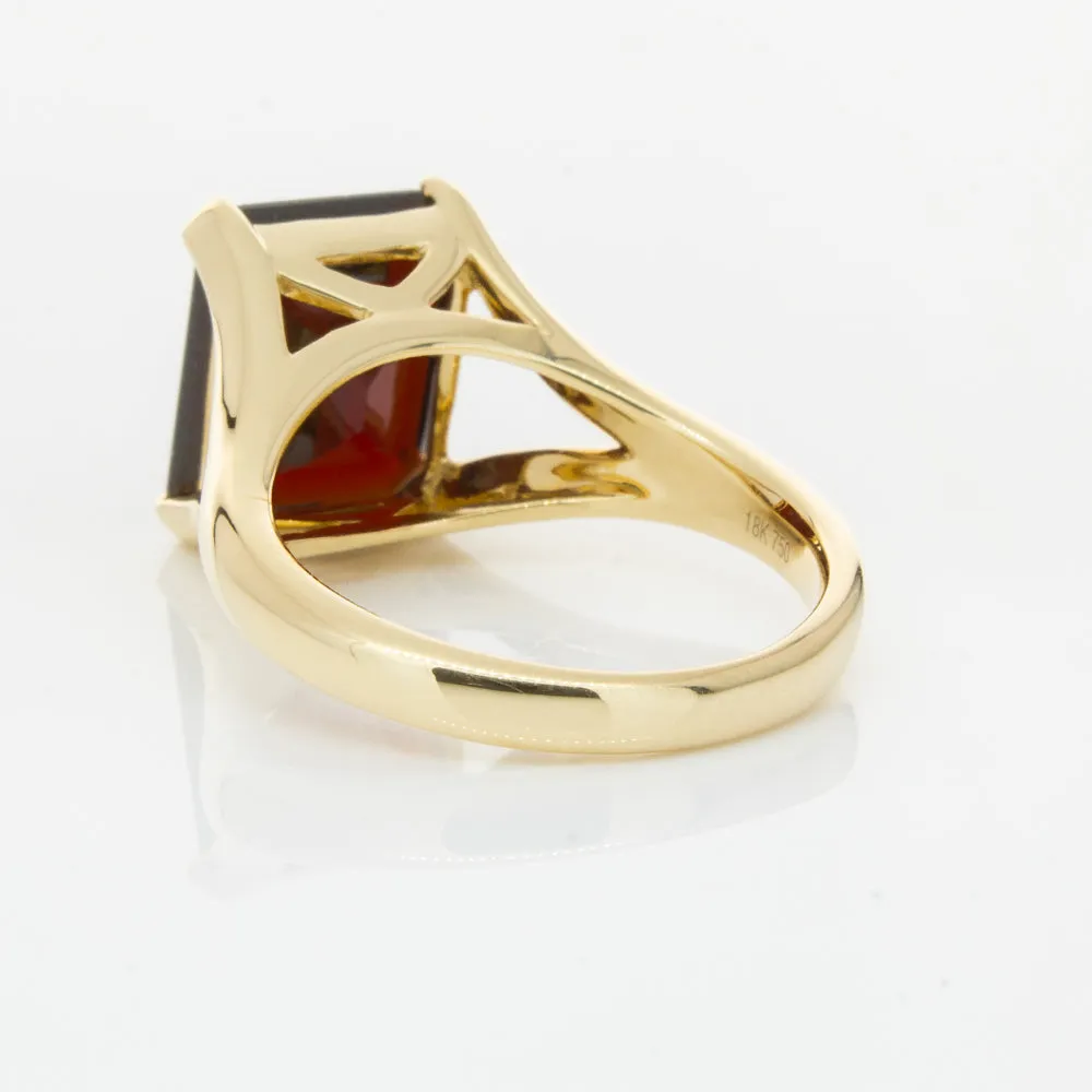 14ct Yellow Gold Garnet Verona Ring