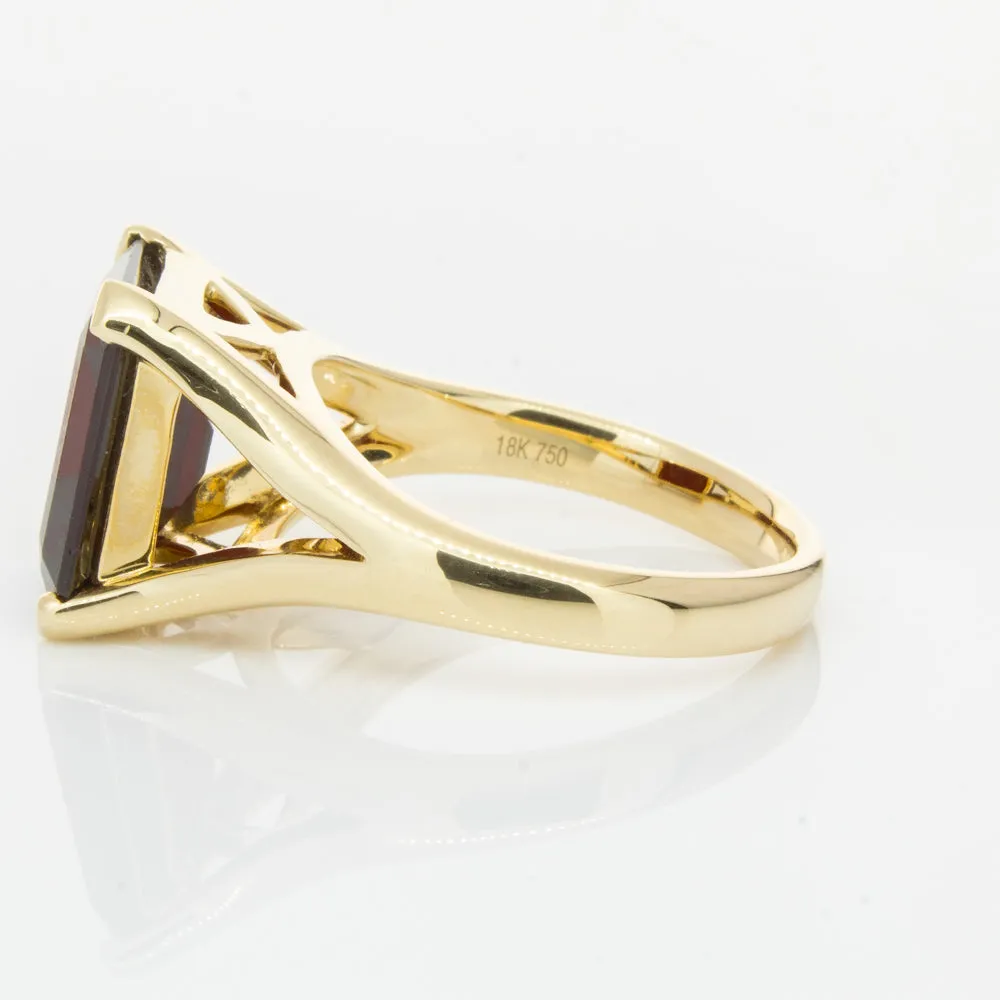 14ct Yellow Gold Garnet Verona Ring