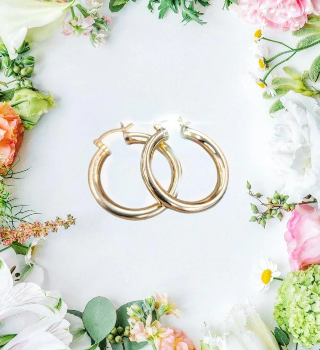 14kt Huggie Hoop Earrings