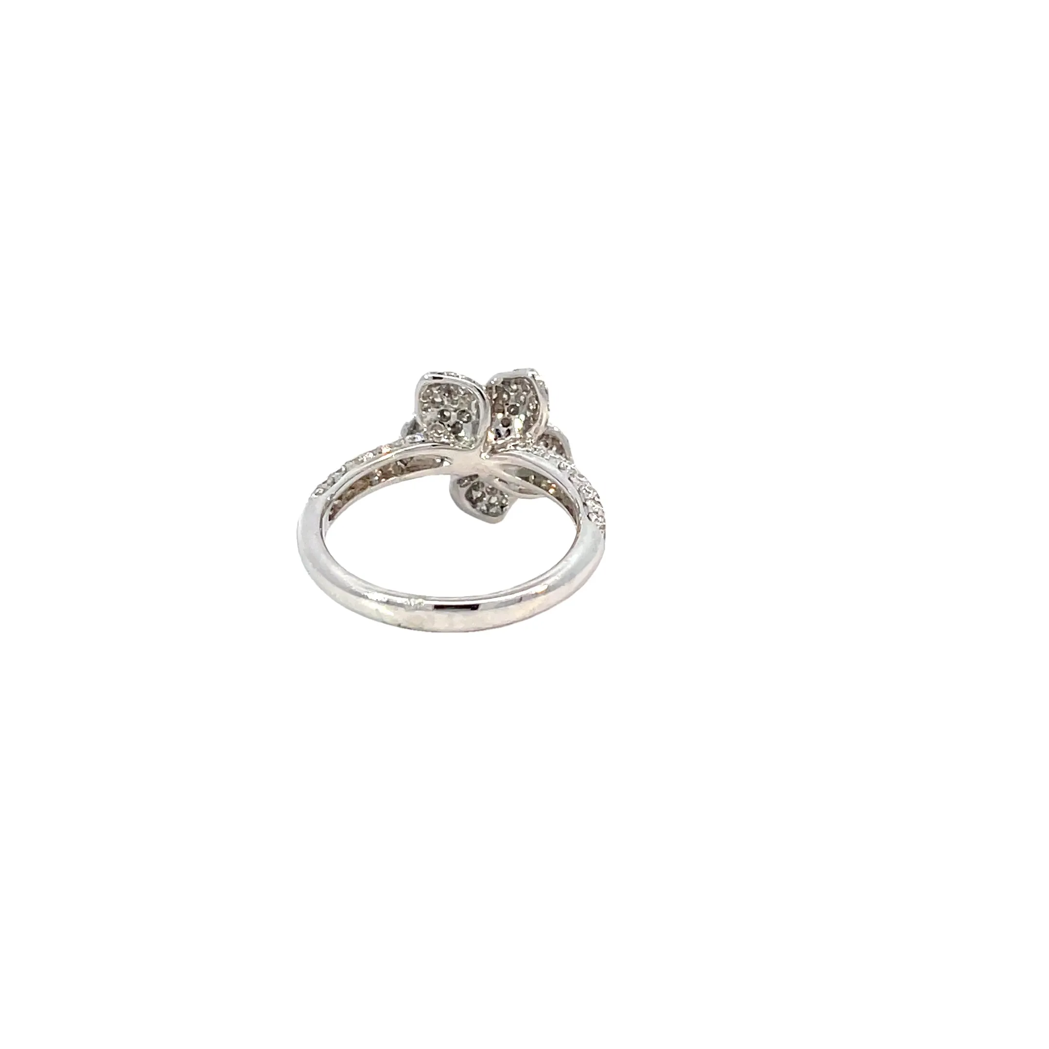 18 Karat White Gold Diamond Flower Ring