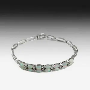 18KT WHITE GOLD OPAL BRACELET