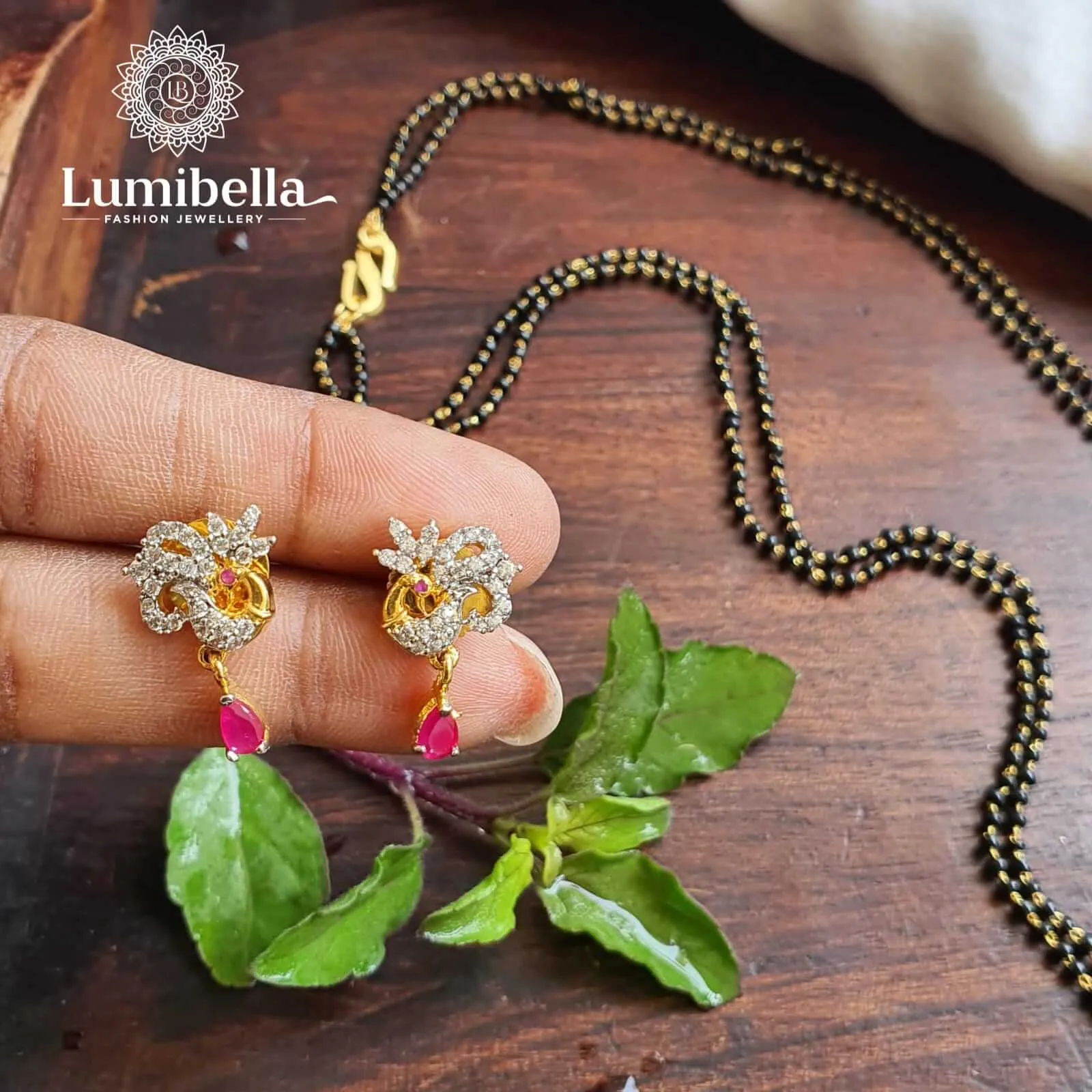 American Diamond Floral Pendant With Managalsuthra Chain