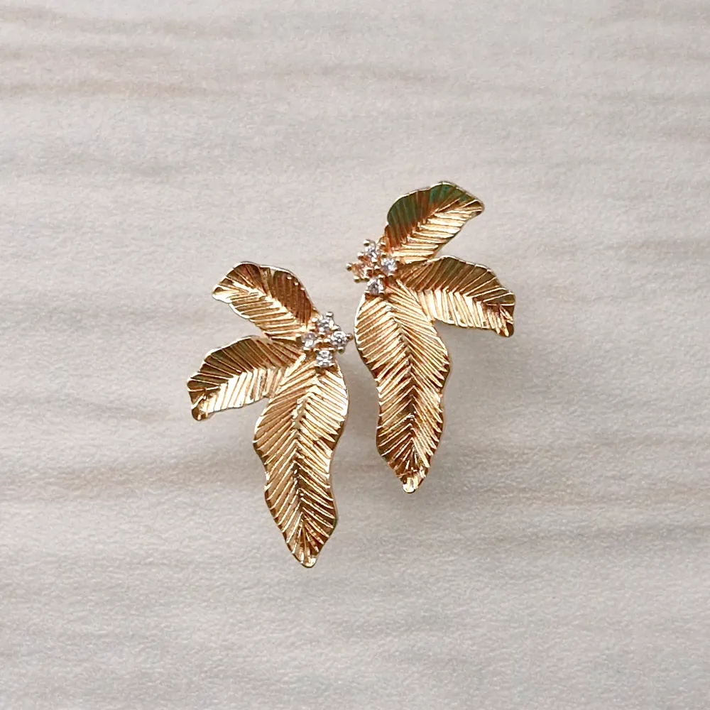 Banana Leaf Studs Gold
