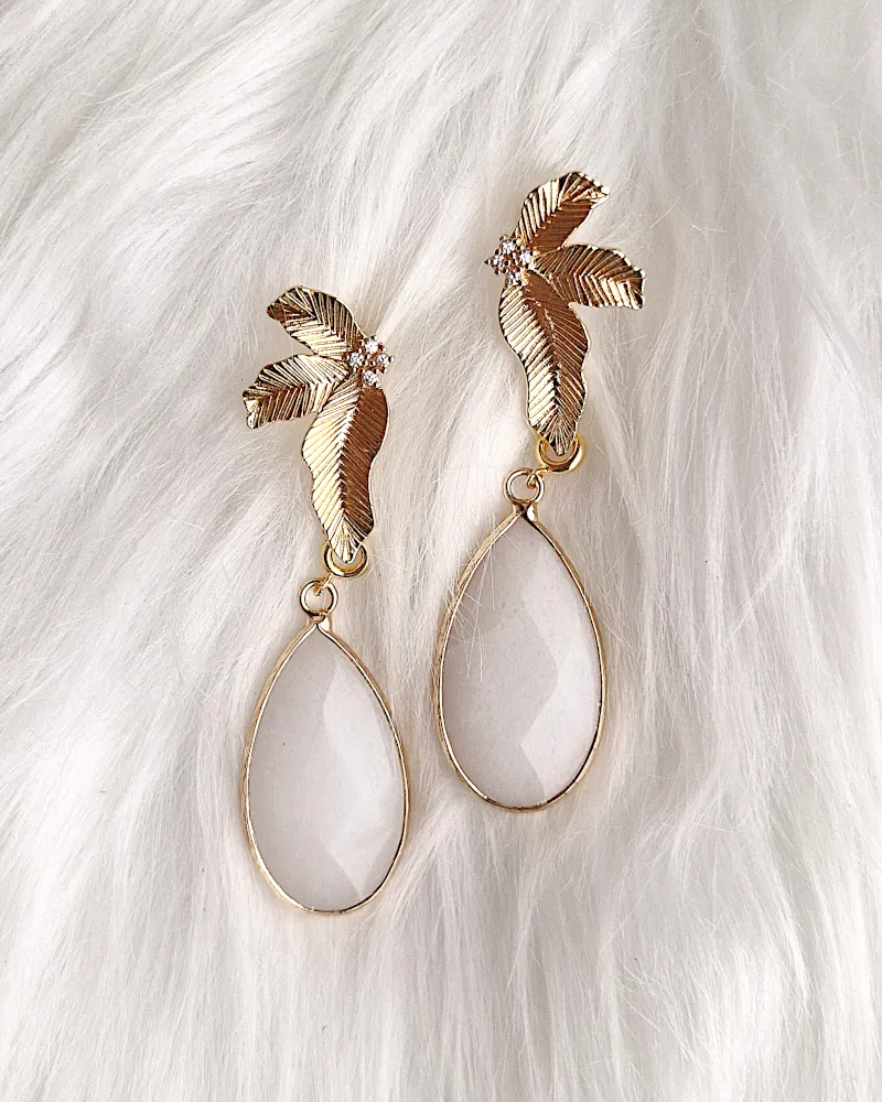 Banana Leaf Studs Gold