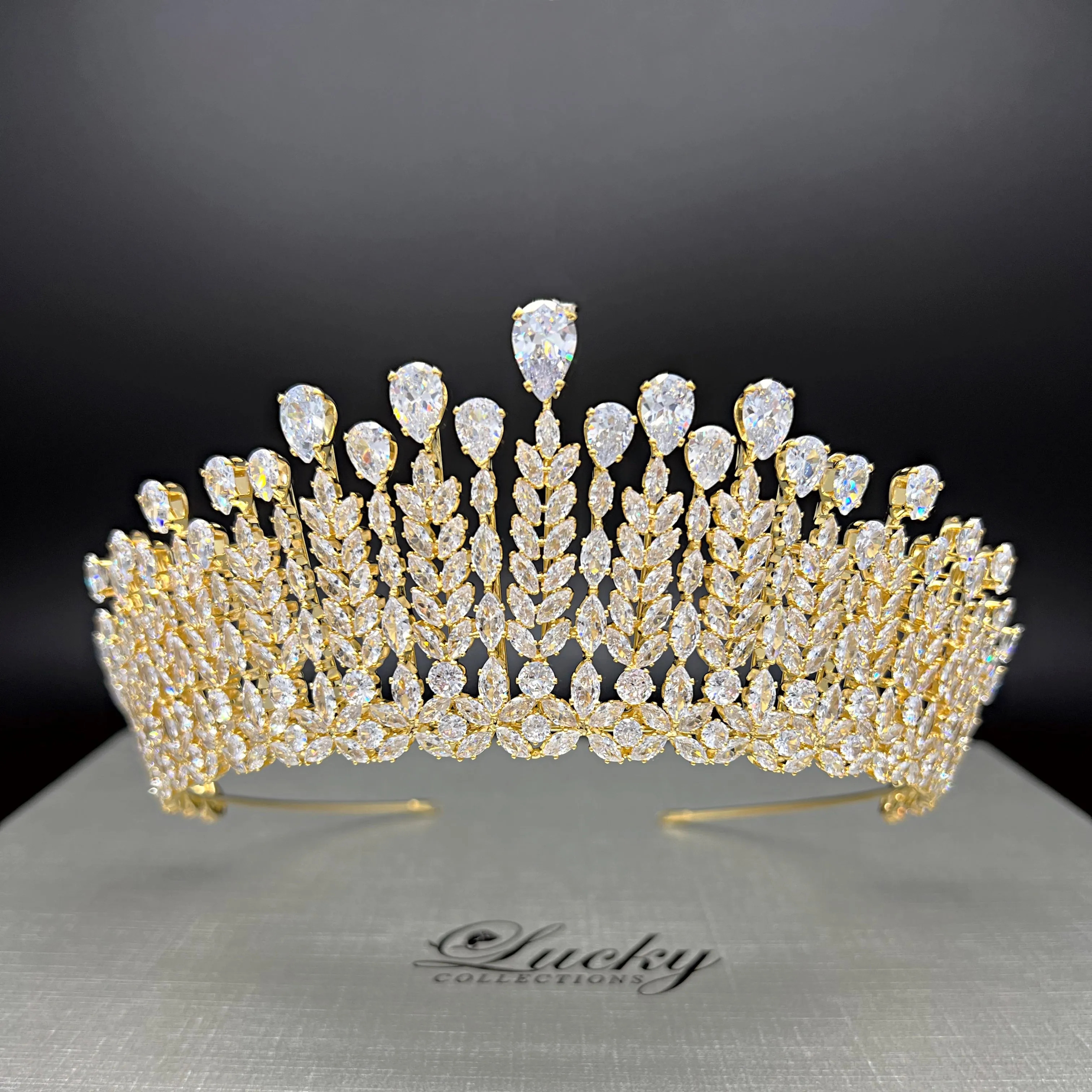 Bridal Tiara, Quinceanera Corona, Regal Crystal Shine Tiara for Quince, Crown for Bride