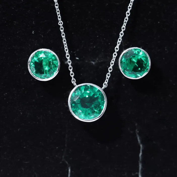 Certified Created Emerald Solitaire Jewelry Set in Bezel Setting