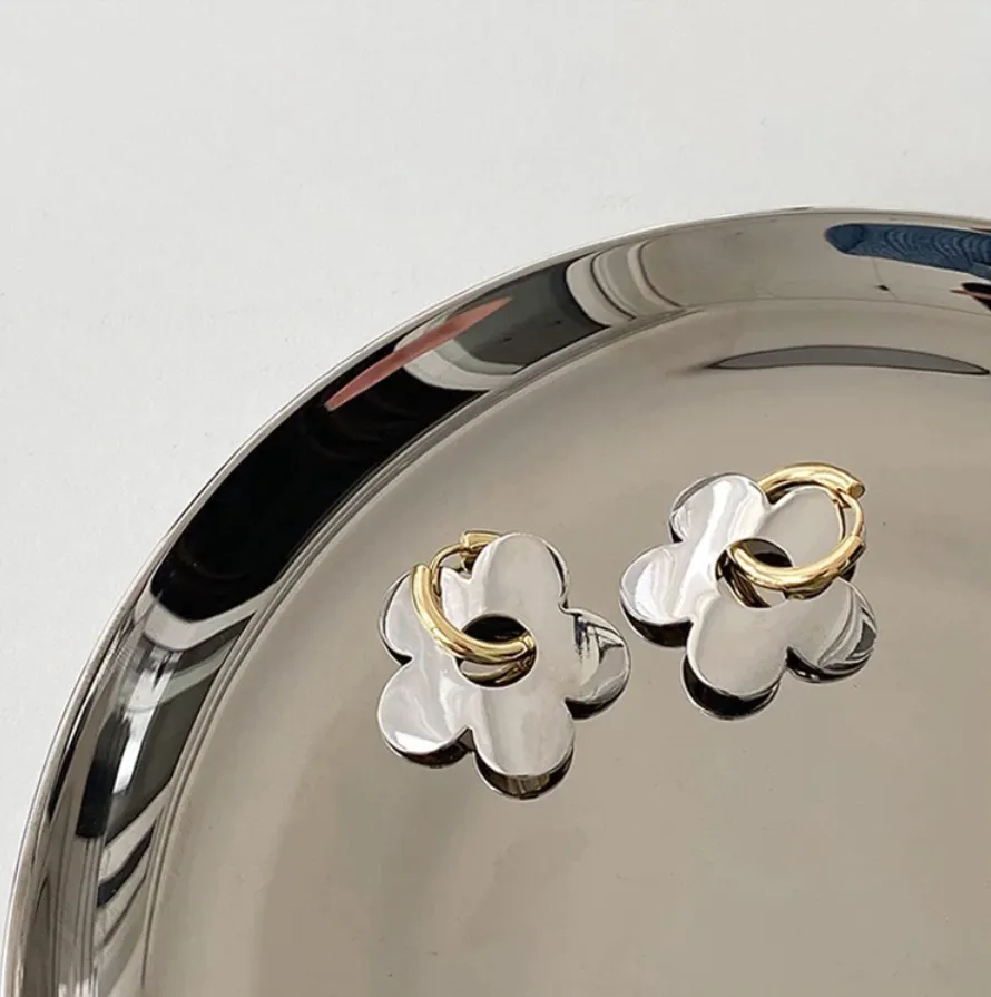 Daisy Hoop Earrings