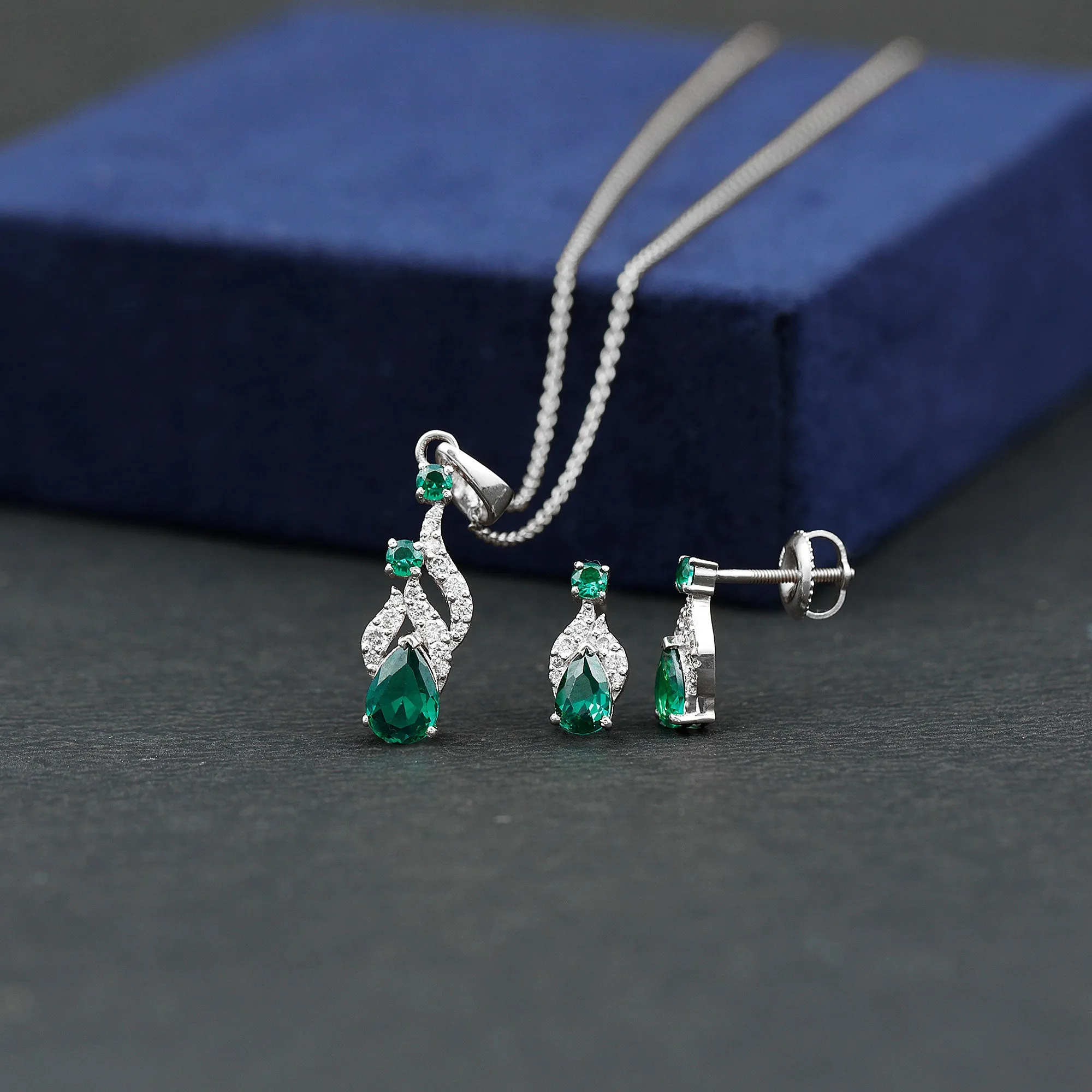 Designer Created Emerald and Diamond Dangle Jewelry Set