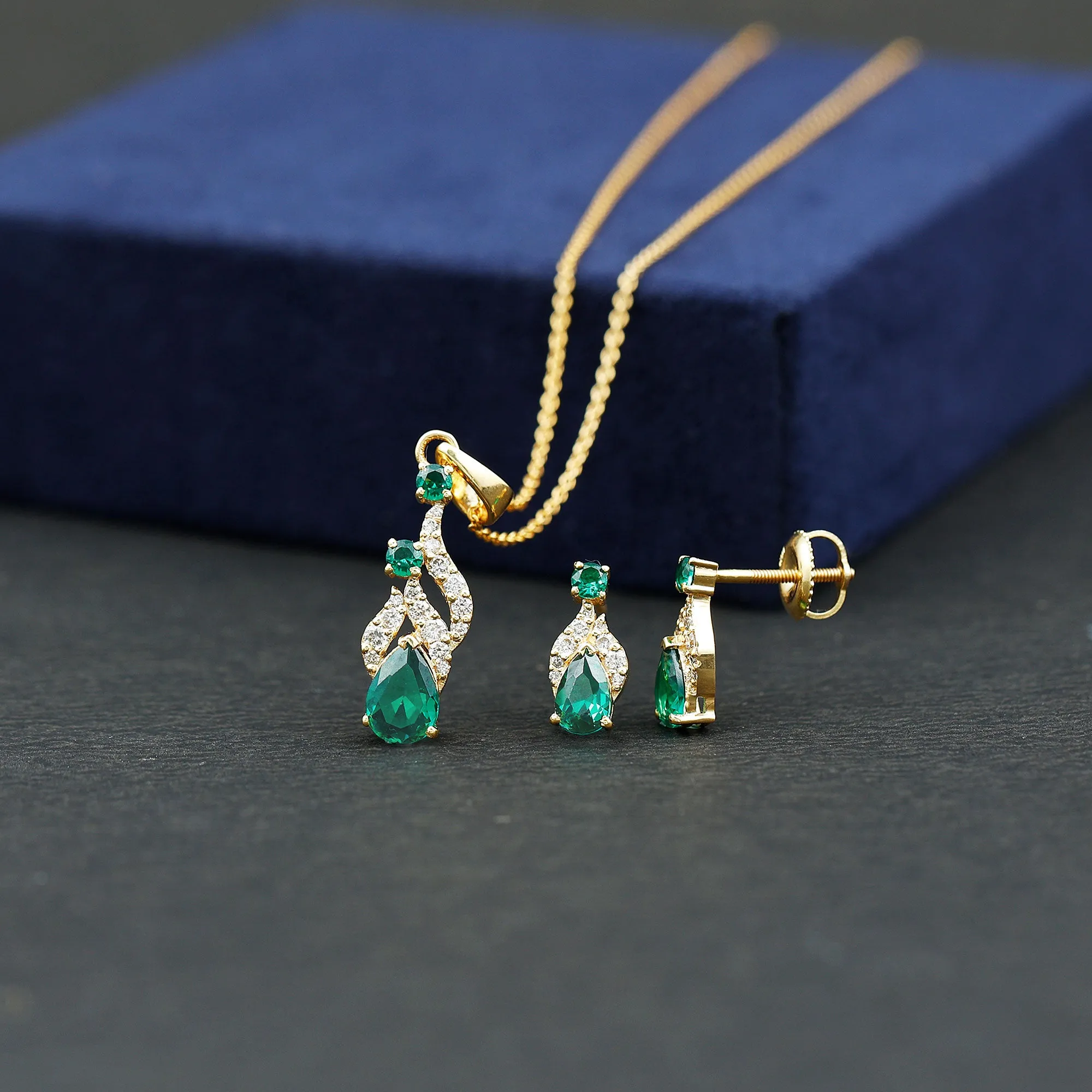 Designer Created Emerald and Diamond Dangle Jewelry Set