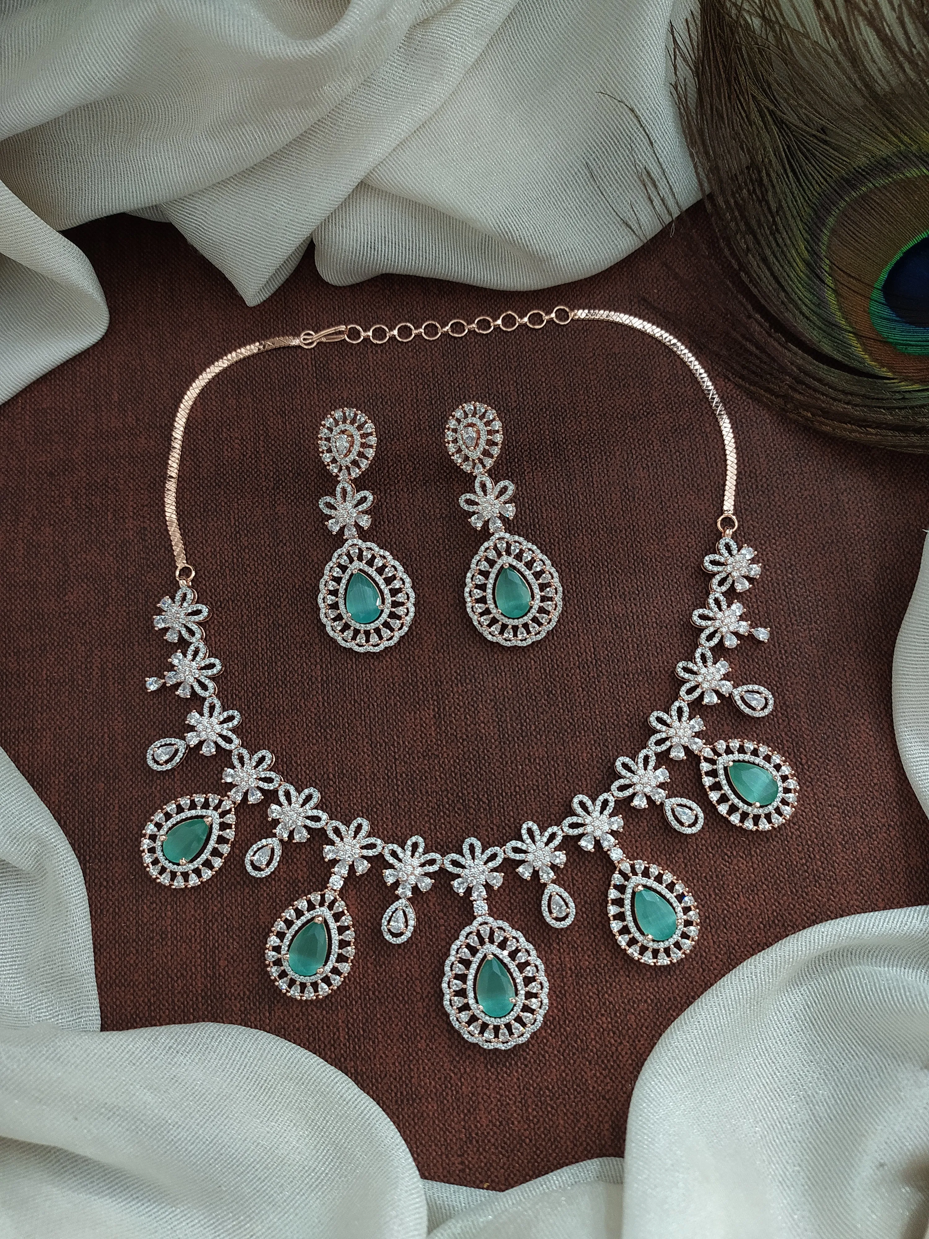Exquisite Rose Gold-Plated Zircon Necklace Set