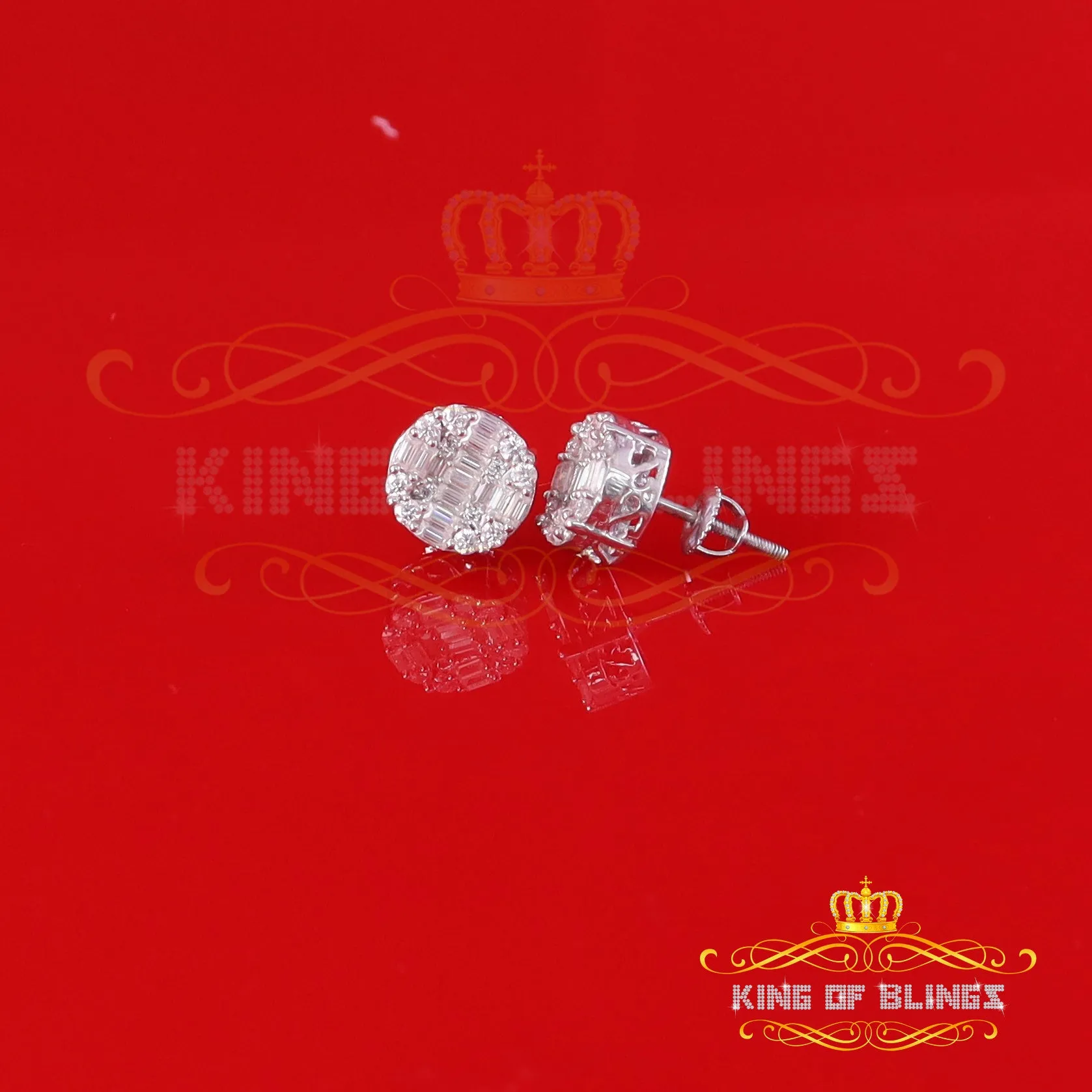 King of Bling's Mens/Womens 925 Silver White 1.50ct VVS 'D' Moissanite Stud Round Earrings