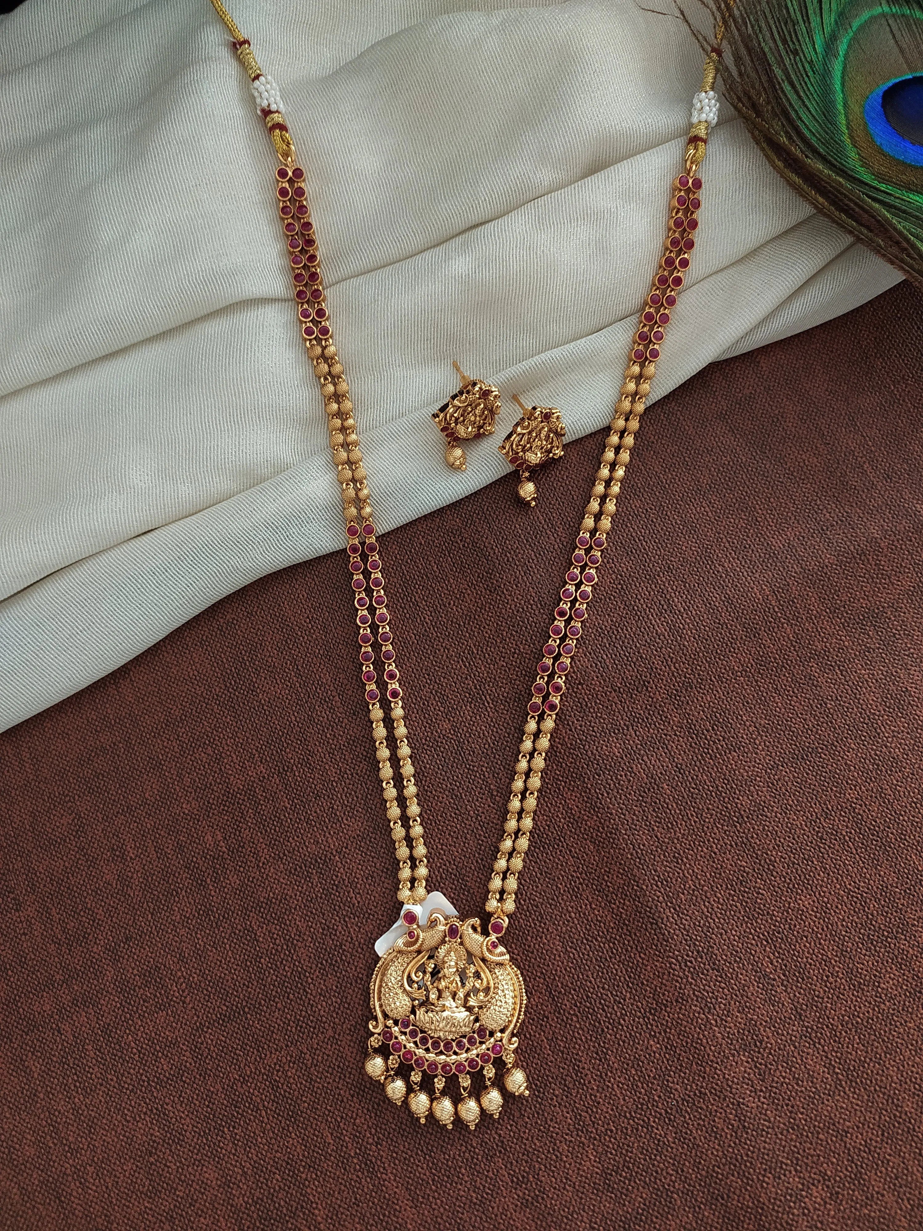 Matt Finish Lakshmi Mala Set in Ruby & Green