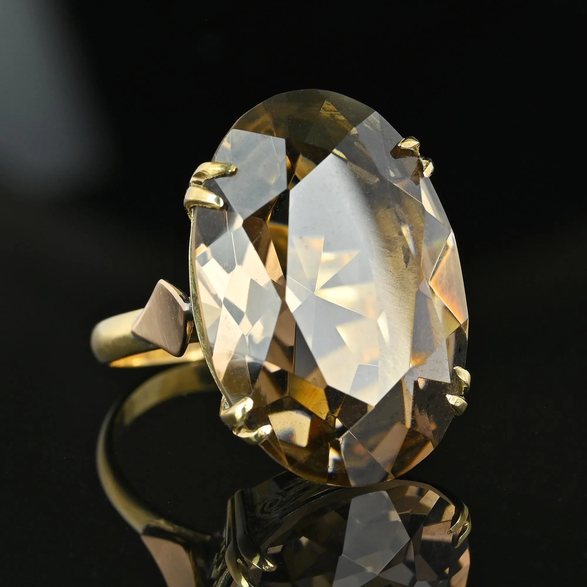 Mid Century 14K Gold Oval 26 CTW Smoky Quartz Ring