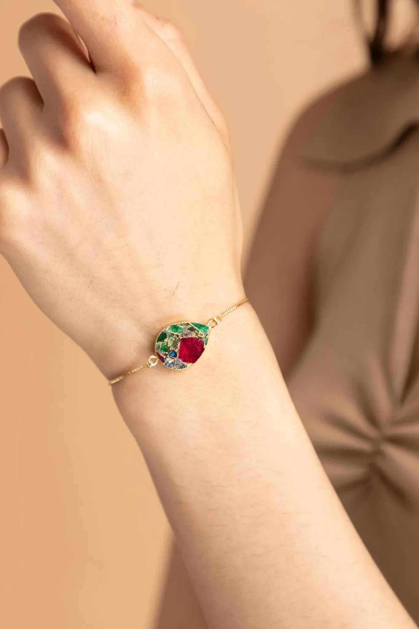 Mojave Pear Stone Bracelet
