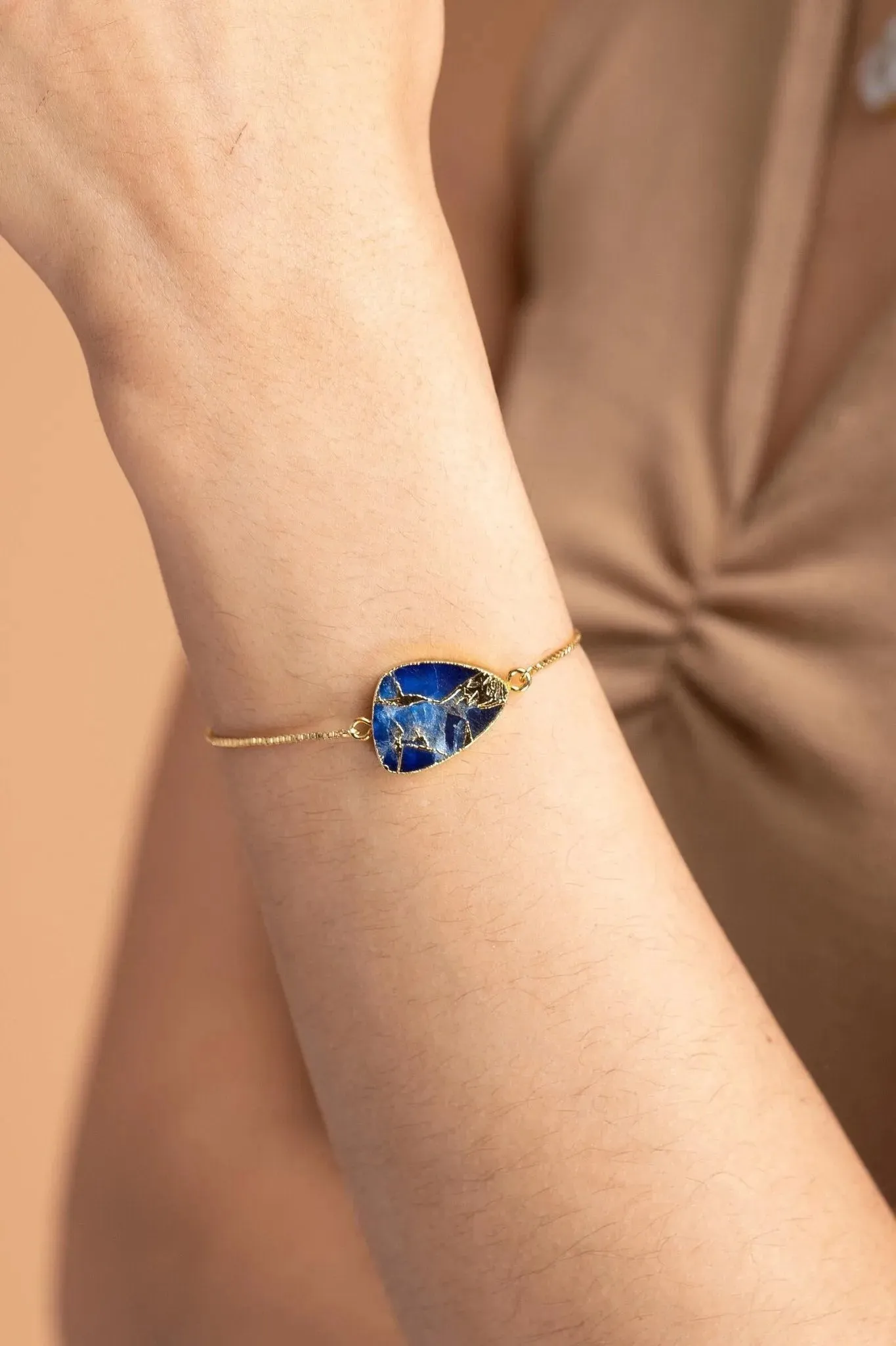 Mojave Pear Stone Bracelet