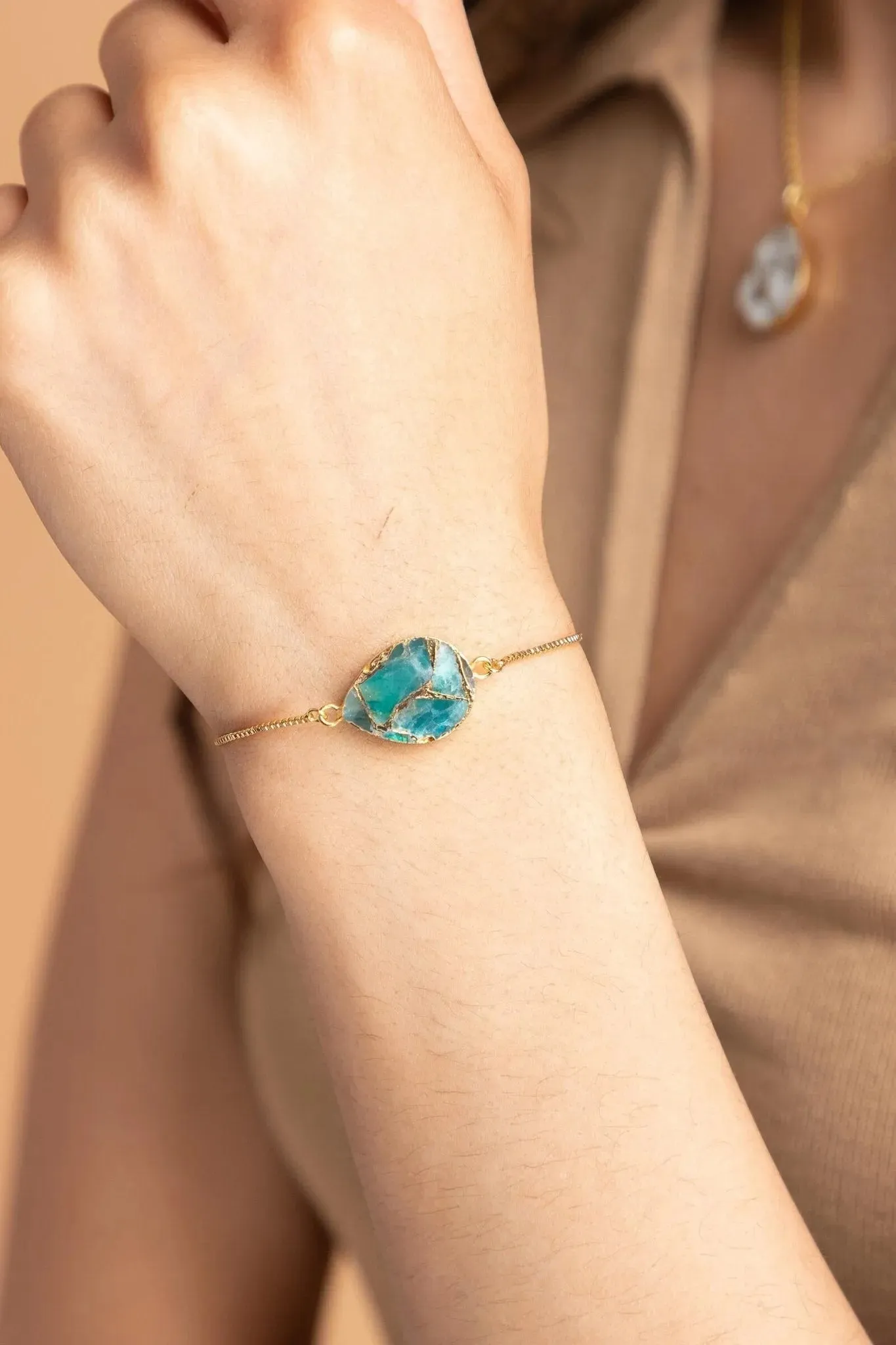 Mojave Pear Stone Bracelet
