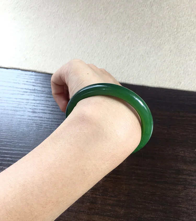 Natural Jade Bangle Nephrite Bangle Internal Diameter 54.3mm NBE040