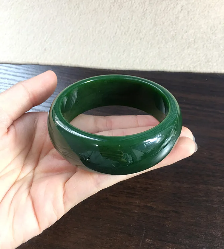 Natural Jade Bangle Nephrite Bangle Internal Diameter 60mm NBE038