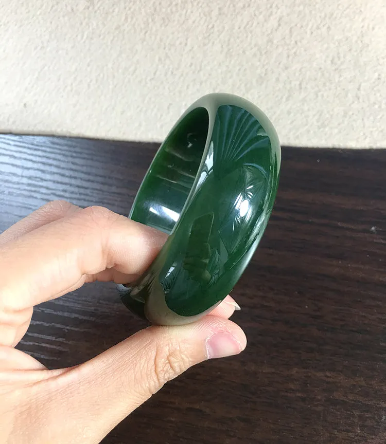 Natural Jade Bangle Nephrite Bangle Internal Diameter 60mm NBE038