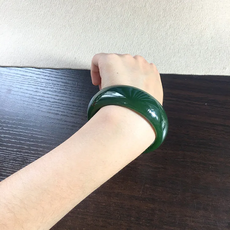 Natural Jade Bangle Nephrite Bangle Internal Diameter 60mm NBE038