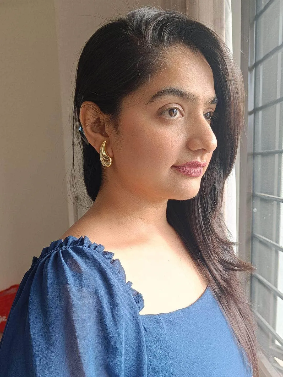 Small Eggplant Earrings Gold