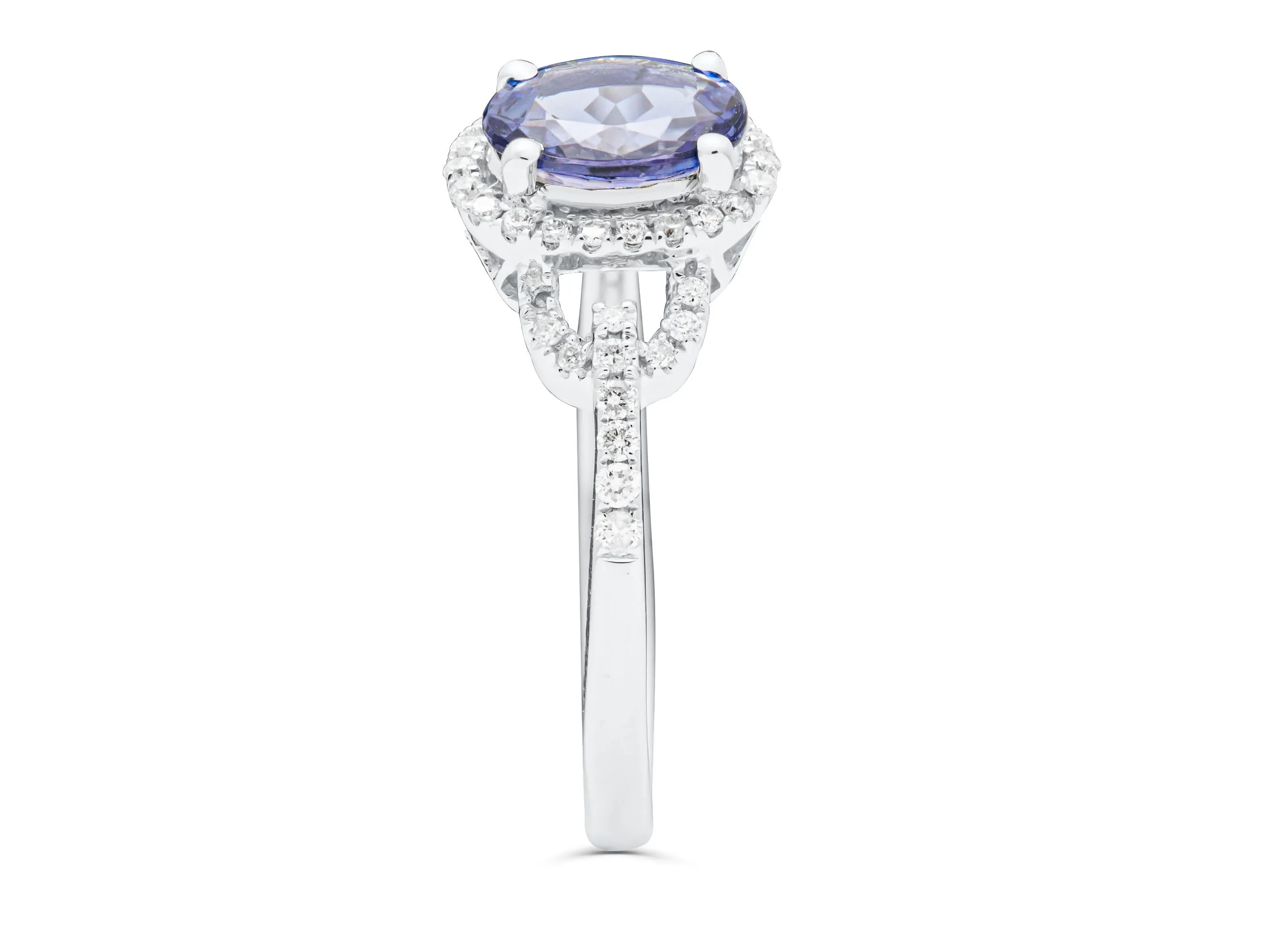 Tanzanite Oval Cut English Style Ring