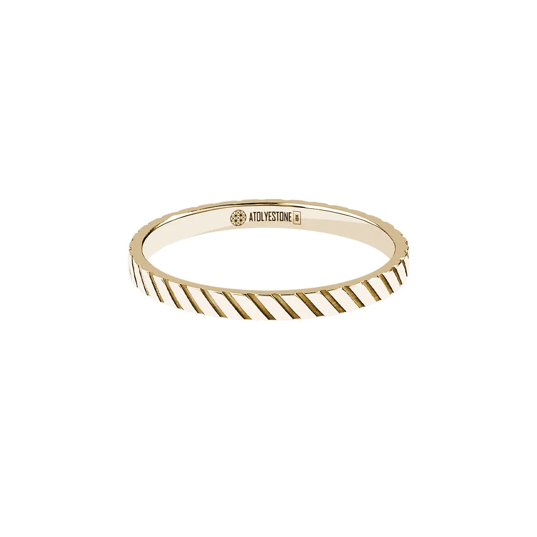 Twined Band Ring in Gold