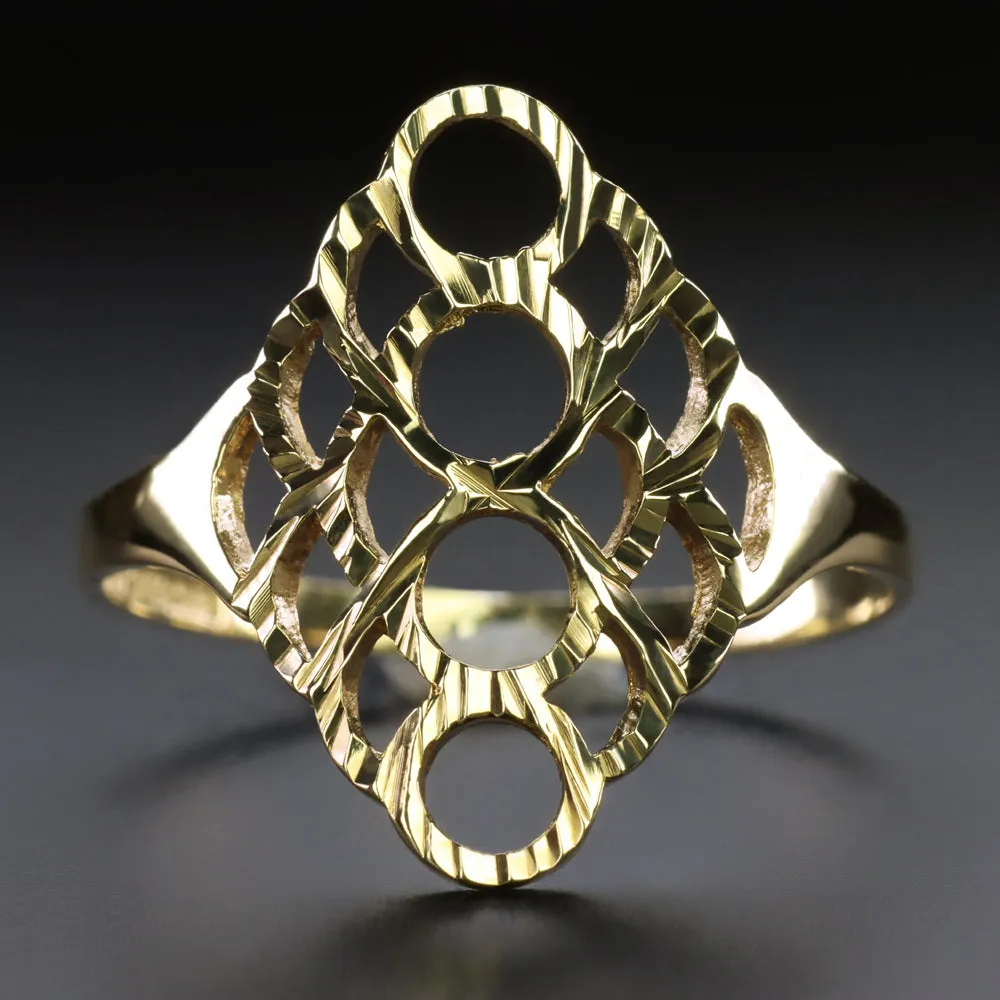 VINTAGE 10k YELLOW GOLD COCKTAIL RING ENGRAVED TEXTURE ENGLISH ESTATE JEWELRY